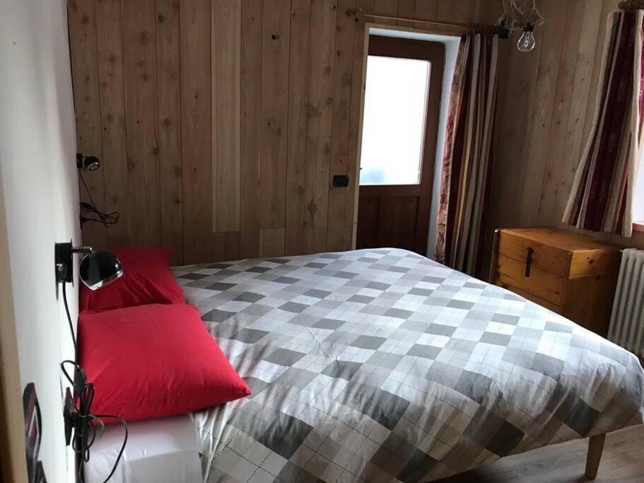 Kenne, A 200m Dagli Impianti Monterosaski Apartment