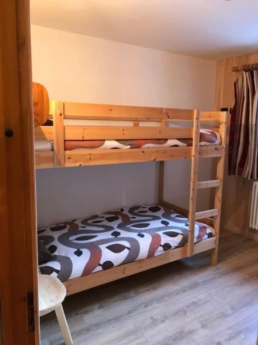 Apartment Kenne, A 200m Dagli Impianti Monterosaski Champoluc